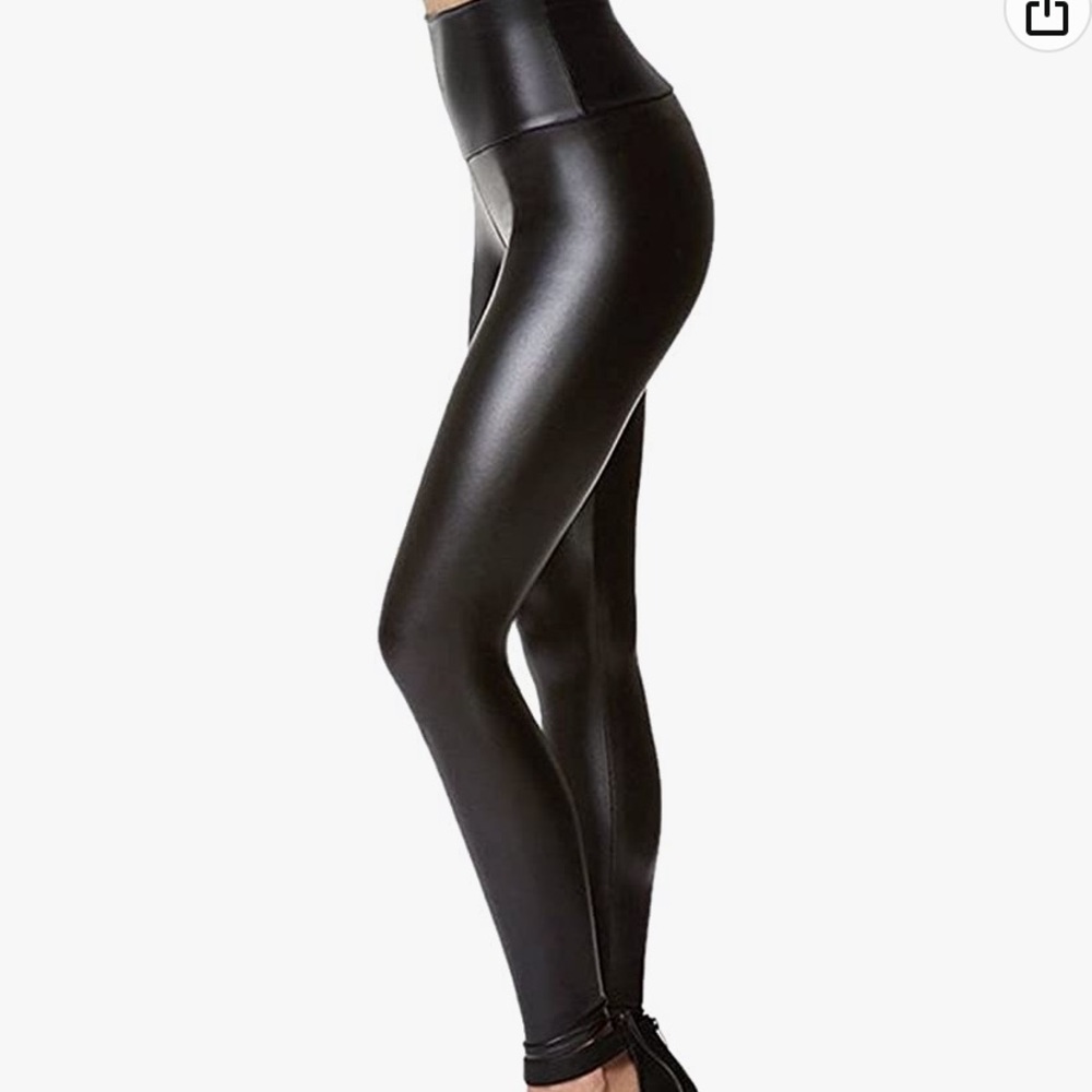Tagoo fake leather leggings